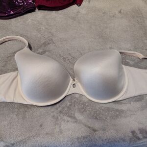 Victoria's Secret Cream Intimates Bra